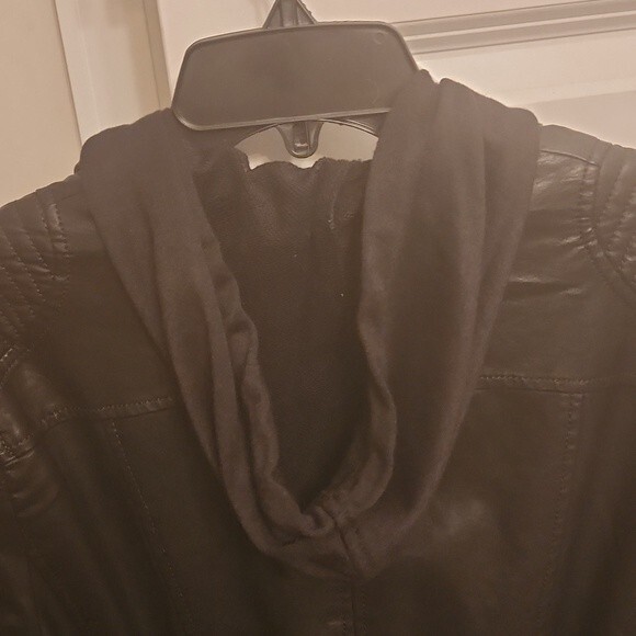 Coalition Black Faux Leather Jacket w/ Second Layer in Jacket (2 Layers) Size L - Picture 12 of 13
